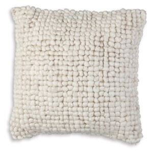 Aavie Pillow Chunky Knit Cream with insert